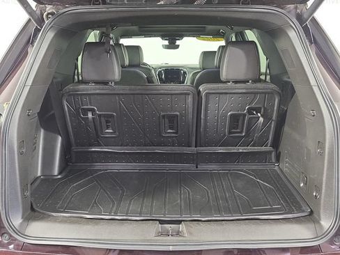 Used 2022 Chevrolet Traverse Premier w/ LPO, Floor Liner Package AWD/4WD image 43