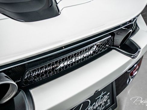 Used 2022 McLaren 720S Spider image 26