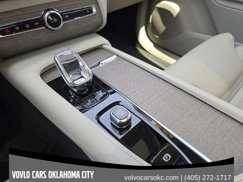 Certified 2023 Volvo XC90 B6 Ultimate w/ Protection Package Premier AWD/4WD image 22