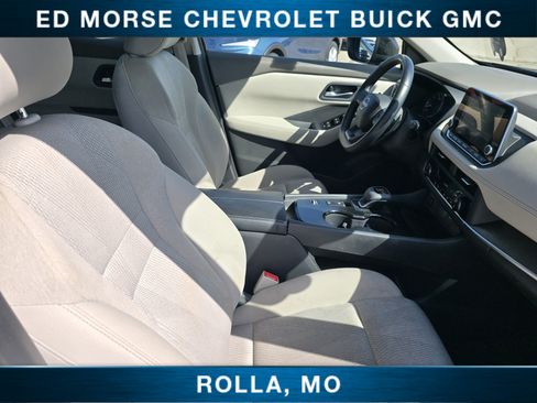 Used 2025 Nissan Rogue SV FWD image 20