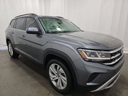 Used 2022 Volkswagen Atlas SE w/ Panoramic Sunroof Package