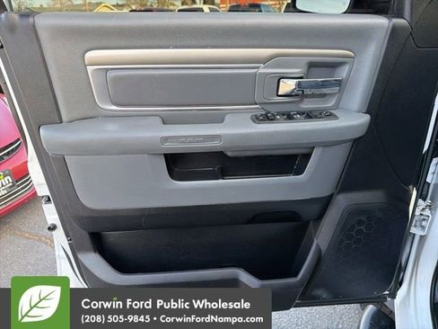 Used 2014 RAM 2500 SLT image 14