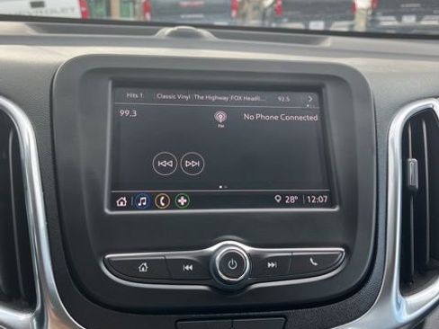 Used 2024 Chevrolet Equinox LS image 38