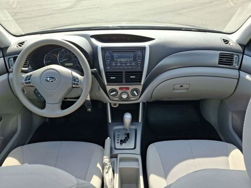 Used 2012 Subaru Forester 2.5X Premium w/ All-Weather Pkg image 10