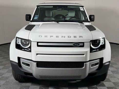 New 2025 Land Rover Defender 110 S image 9