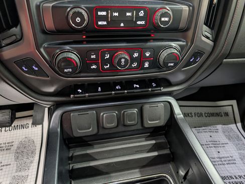 Used 2014 GMC Sierra 1500 SLT w/ All-Terrain Package AWD/4WD image 10