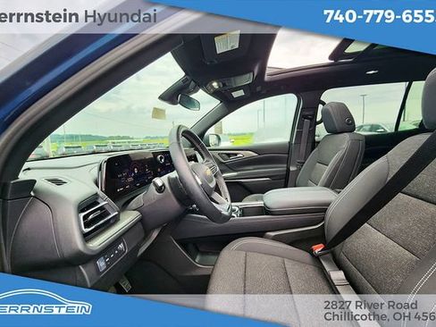 Used 2026 Chevrolet Traverse LT w/ Sun and Wheel Package AWD/4WD image 21