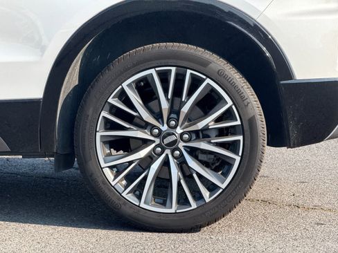 Used 2025 Cadillac XT4 Sport AWD/4WD image 27