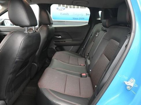 Used 2025 Nissan Kicks SR AWD/4WD image 9
