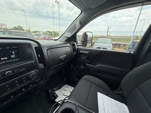 Used 2018 GMC Sierra 3500 4x4 Regular Cab w/ Snow Plow Prep Package image 31