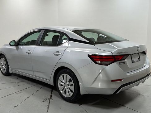 Used 2020 Nissan Sentra S image 7