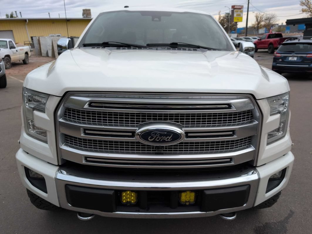 Used 2017 Ford F150 Platinum w/ Equipment Group 701A Luxury AWD/4WD image 2