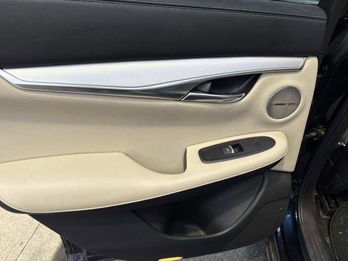 Used 2019 INFINITI QX50 Essential w/ Premium Heat Package image 10