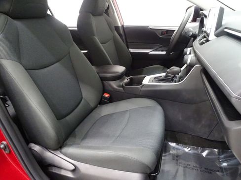 Used 2023 Toyota RAV4 LE image 13