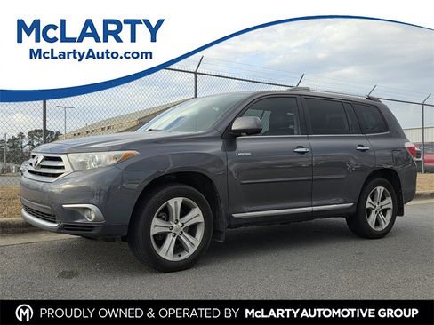 Used 2013 Toyota Highlander Limited image 1