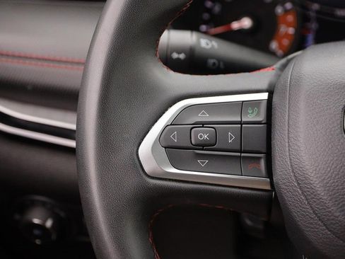 Used 2024 Jeep Compass Trailhawk AWD/4WD image 11