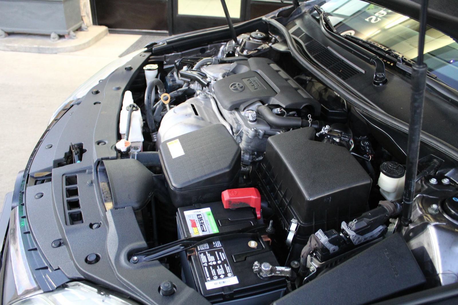 Used 2016 Toyota Camry SE FWD image 30