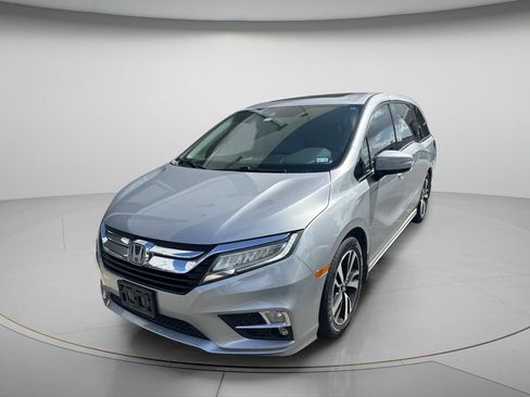 Used 2019 Honda Odyssey Elite image 3