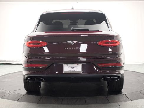 Used 2021 Bentley Bentayga AWD/4WD image 4