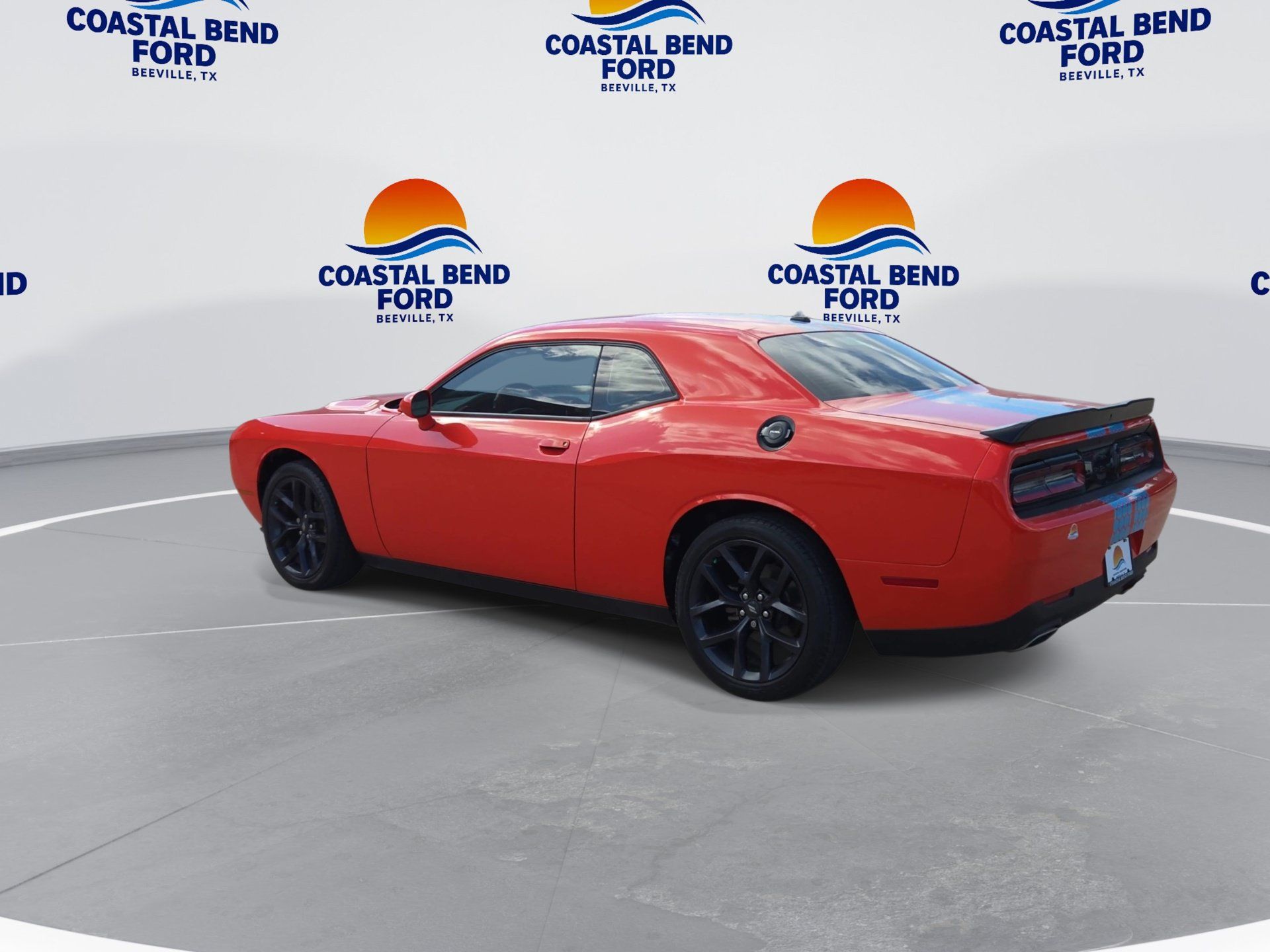 Used 2021 Dodge Challenger SXT w/ Blacktop Package RWD image 6