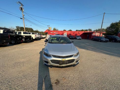 Used 2017 Chevrolet Malibu LS image 1