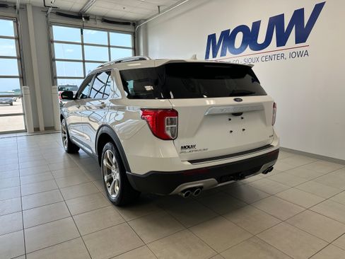 Used 2020 Ford Explorer Platinum w/ Premium Technology Package AWD/4WD image 6