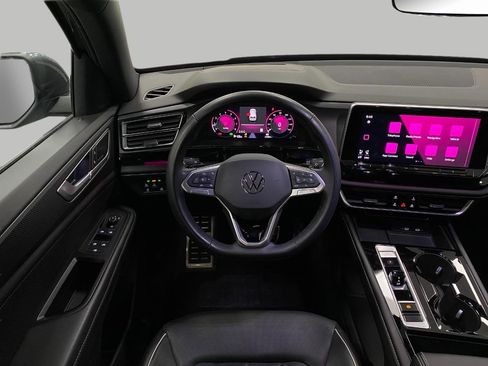 Used 2024 Volkswagen Atlas Cross Sport SEL Premium R-Line image 14