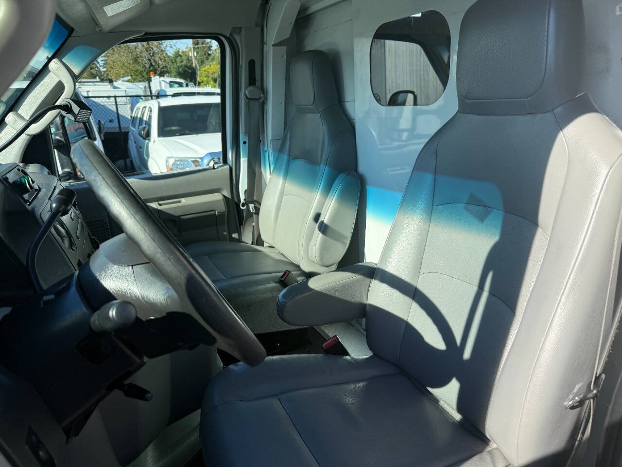 Used 2013 Ford E-350 and Econoline 350 Super Duty RWD image 41