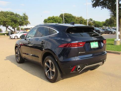 Used 2022 Jaguar E-PACE SE image 9