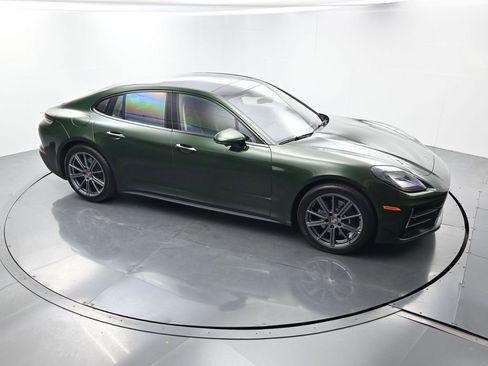 Certified 2025 Porsche Panamera RWD image 42