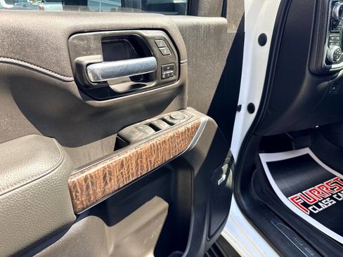 Used 2023 GMC Sierra 3500 Denali AWD/4WD image 19