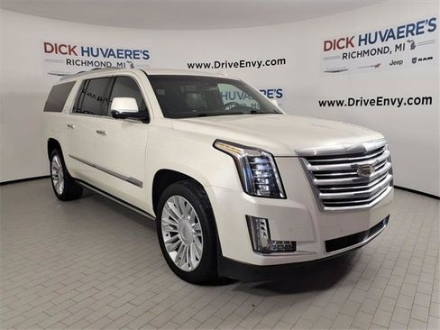 Used 2015 Cadillac Escalade ESV Platinum image 3