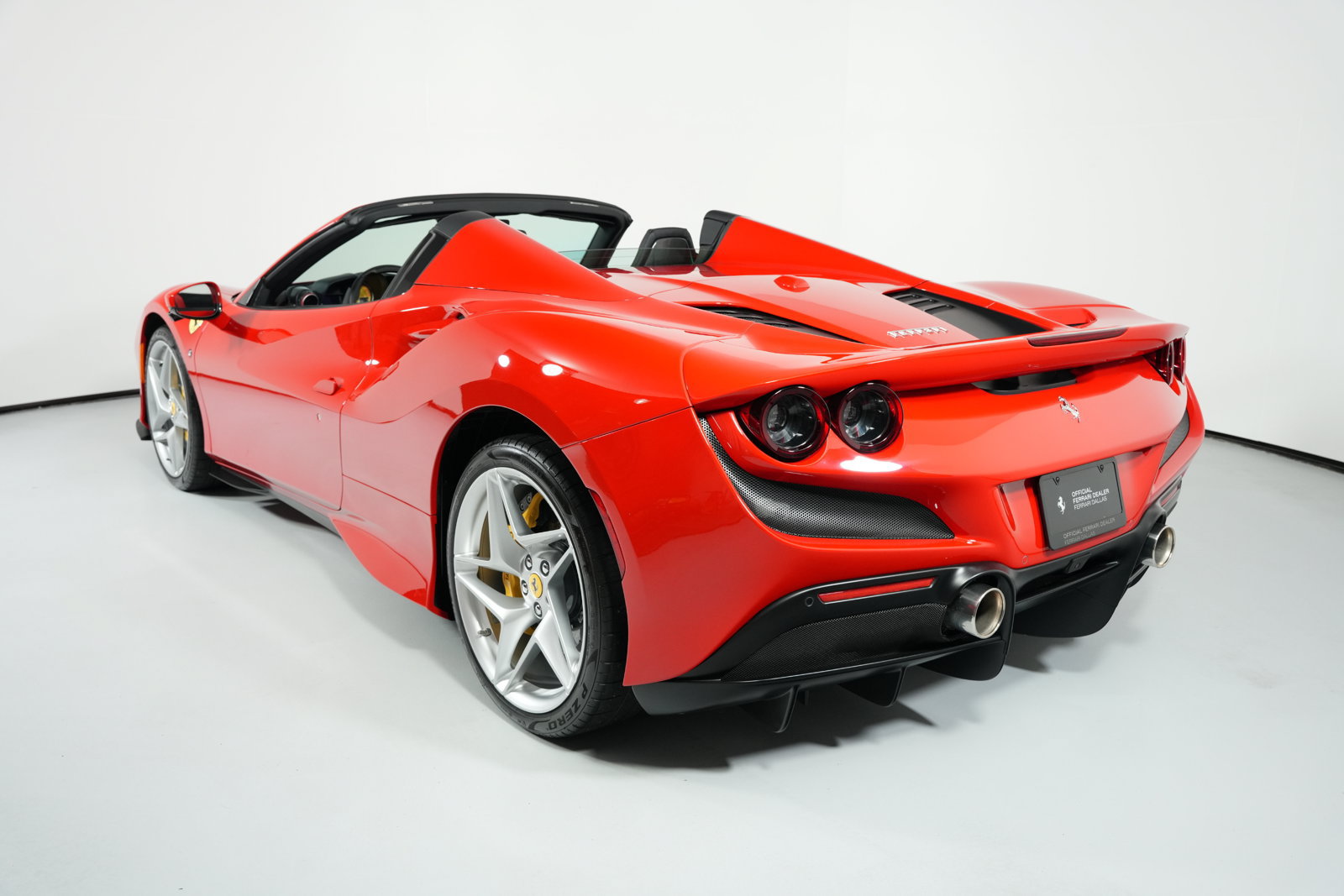 Certified 2022 Ferrari F8 Spider RWD image 23