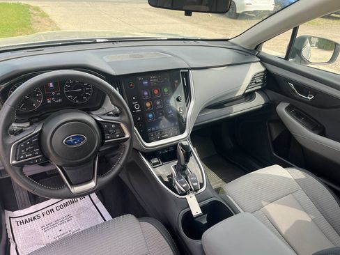 Used 2025 Subaru Outback Premium AWD/4WD image 15