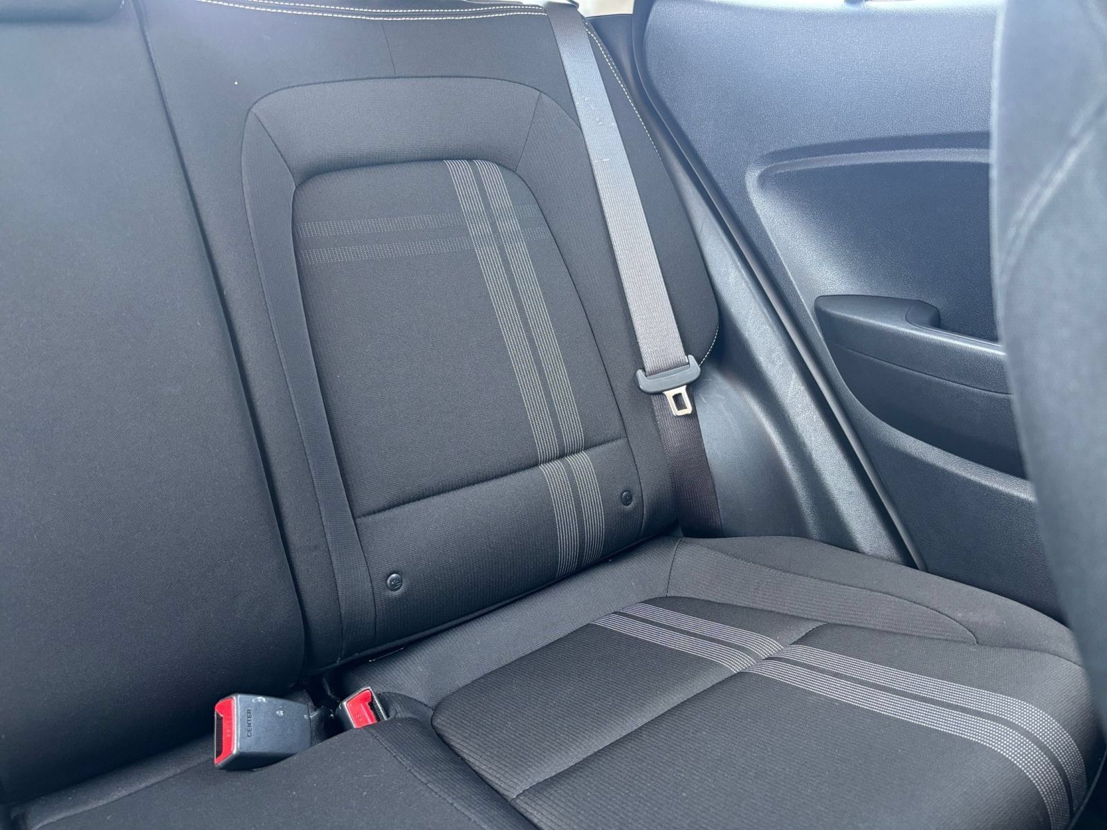 Used 2025 Hyundai Venue SEL FWD image 36