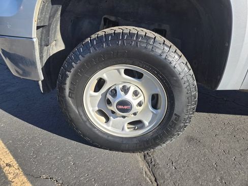Used 2012 GMC Sierra 2500 W/T AWD/4WD image 42