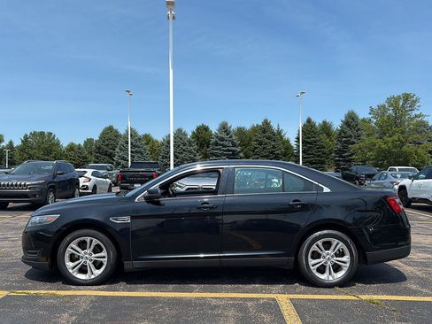 Used 2016 Ford Taurus SEL FWD image 27