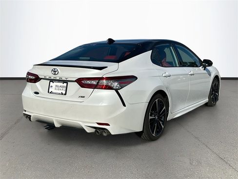 Used 2019 Toyota Camry XSE image 5
