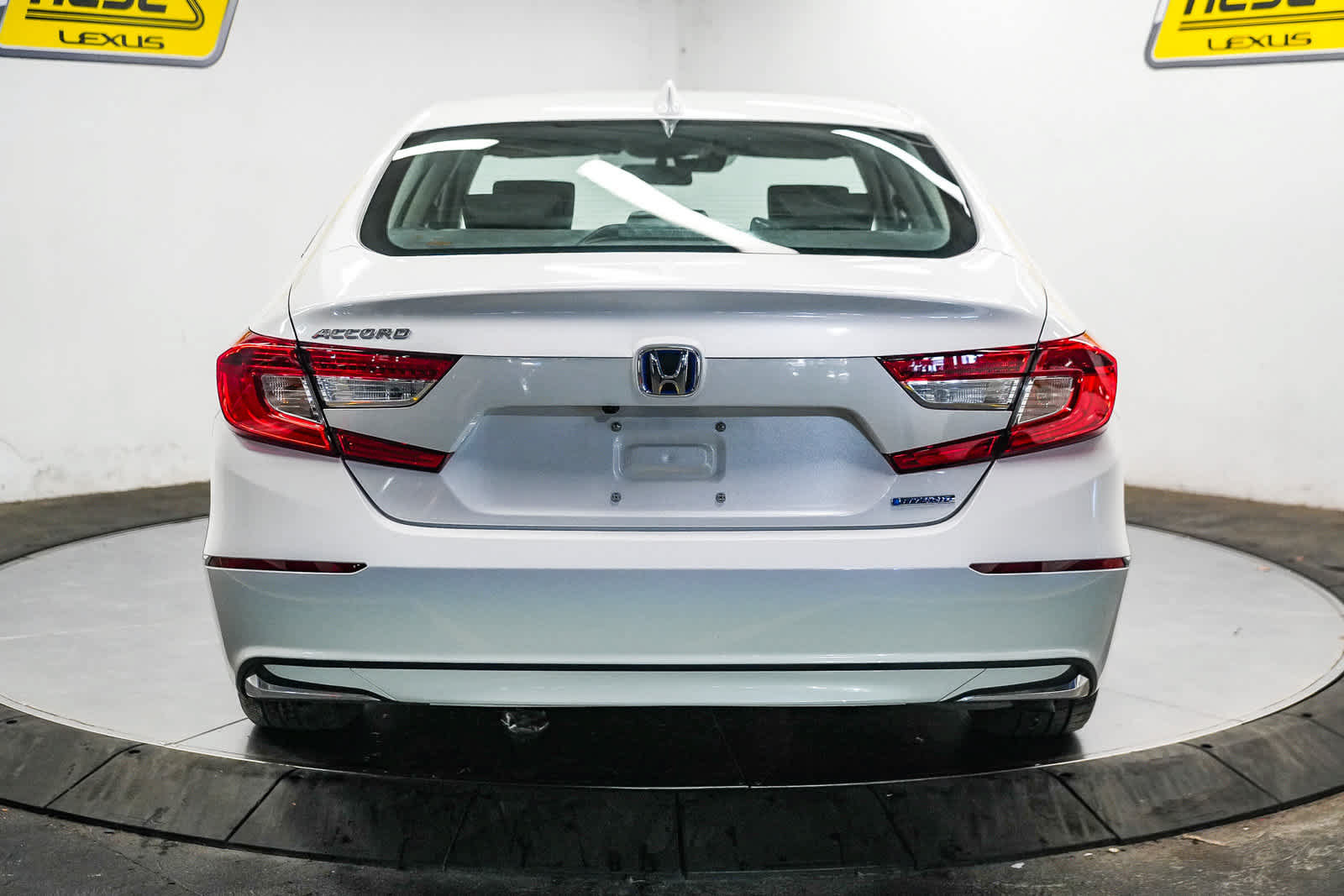 Used 2021 Honda Accord Hybrid image 7