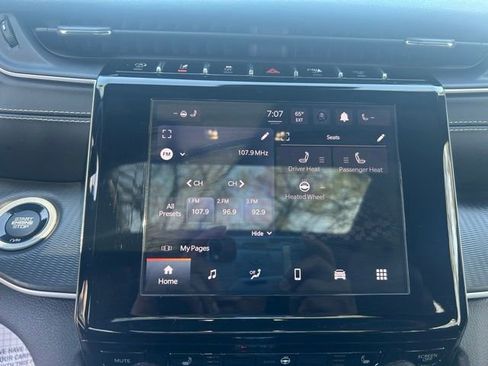 Used 2023 Jeep Grand Cherokee L Laredo AWD/4WD image 17