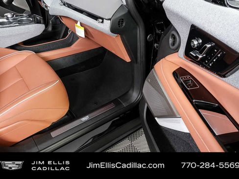 New 2026 Cadillac Optiq Sport 2 image 25