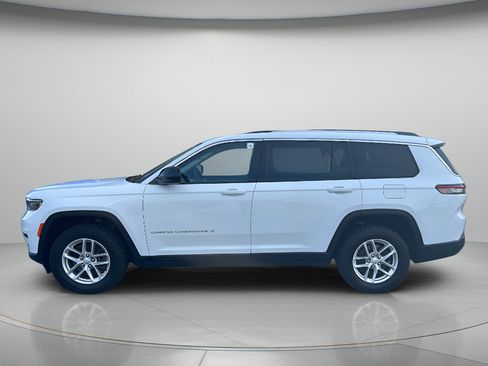Used 2022 Jeep Grand Cherokee L Laredo w/ Luxury Tech Group I AWD/4WD image 6
