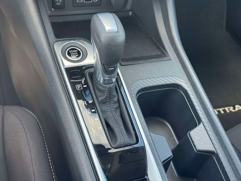 Used 2025 Nissan Sentra SV FWD image 28