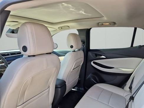 Used 2023 Buick Encore GX Essence w/ Advanced Technology Package image 18