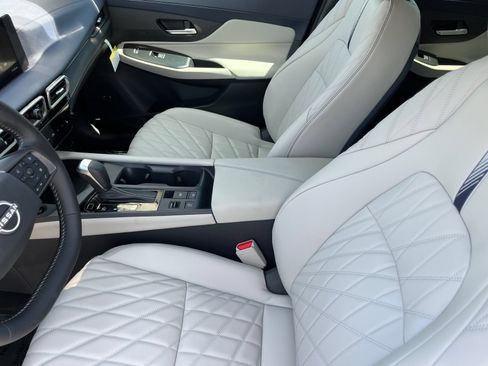 New 2026 Nissan Sentra SL w/ Floor Mat Package FWD image 17