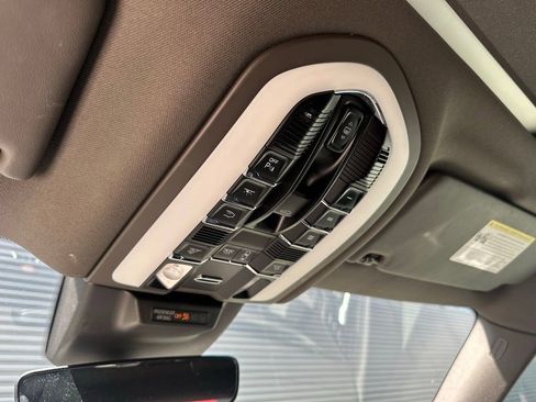 Certified 2023 Porsche Macan Turbo image 35