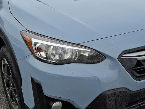 Used 2021 Subaru Crosstrek 2.0i Premium w/ Moonroof Package image 9