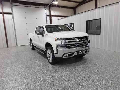 Used 2019 Chevrolet Silverado 1500 LTZ w/ LTZ Premium Package image 5
