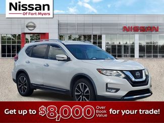 Used 2018 Nissan Rogue SL w/ Premium Package image 1