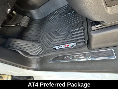 Used 2020 GMC Sierra 2500 AT4 w/ AT4 Premium Package image 12